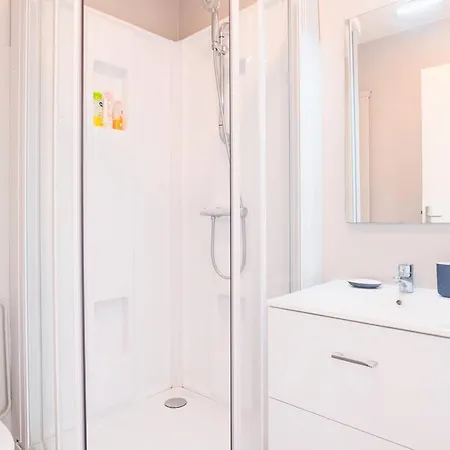 Moderne Avec Canapé Convertible Au Touquet - Fr-1-821-25 * Le Touquet-Paris-Plage